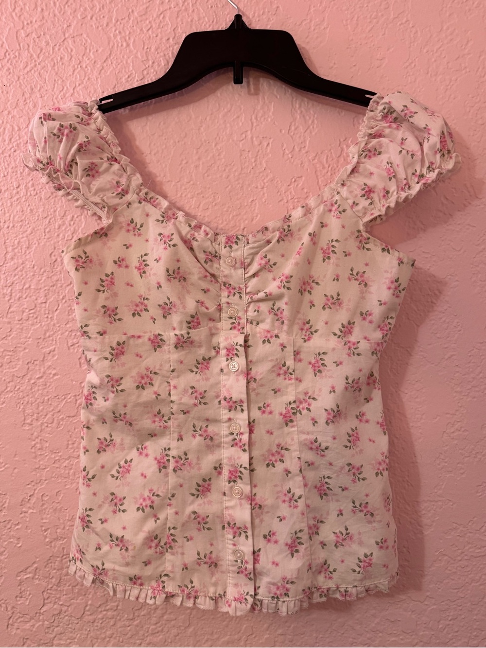 Hollister Pink Floral Button-Front Ruffle Sleeve Top